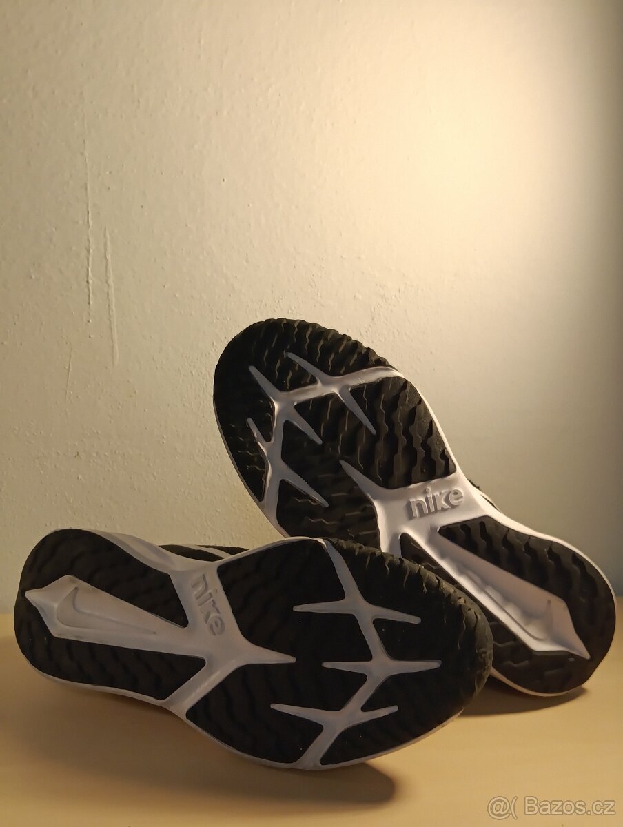 Nike Sportovní boty (38,5) vhodné dovnitř i ven - 4
