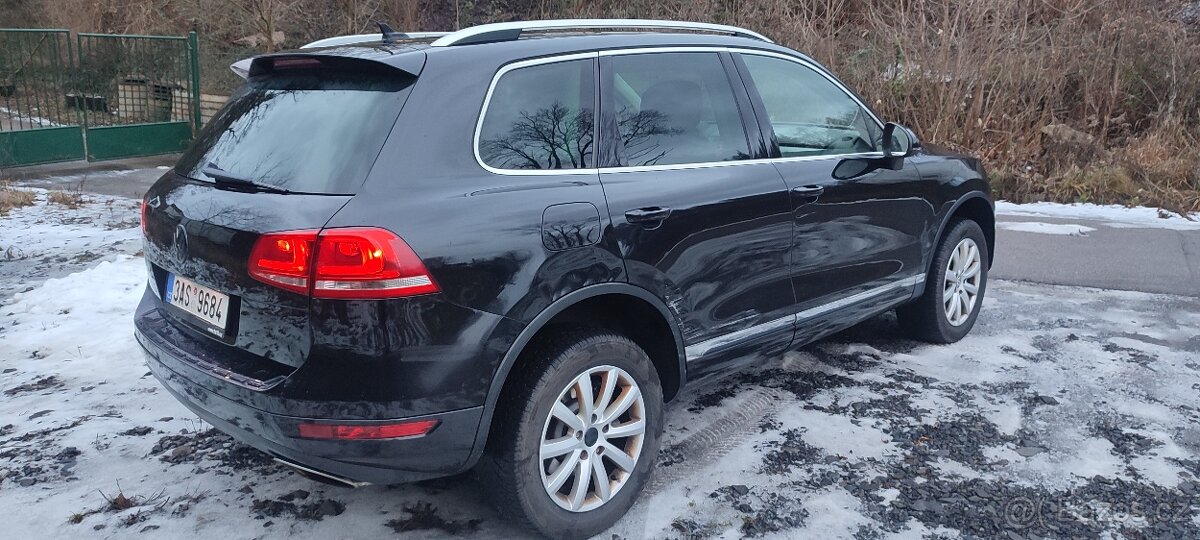 Náhradní díly Touareg 7p 3.0 tdi 180kwpředek a dveře nejsou - 4