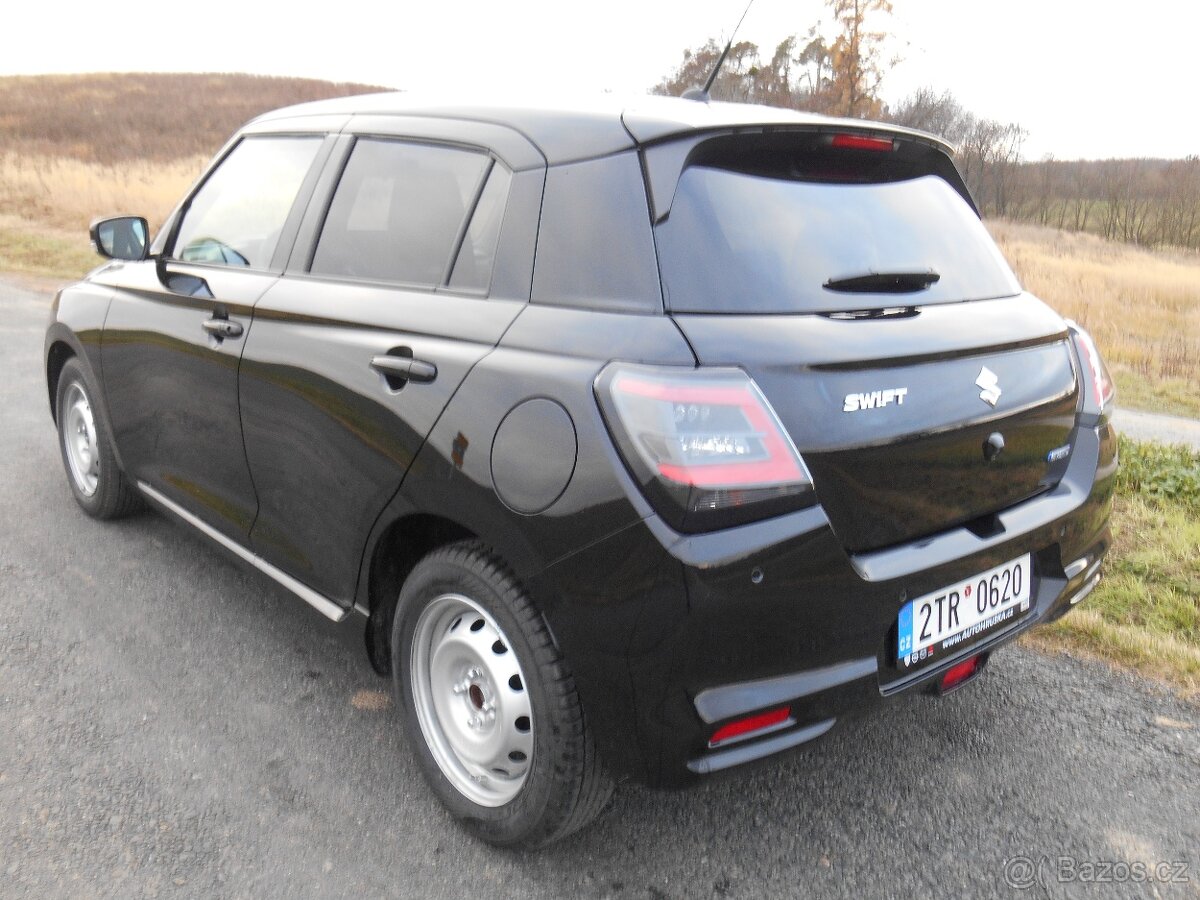 Prodám Suzuki Swift 1,2 Elegance Hybrid 61kw - 4