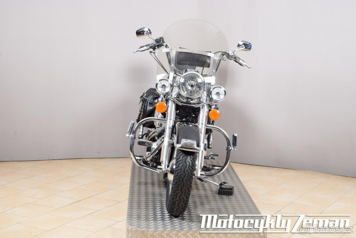 Harley-Davidson FLSTC Heritage Softail Classic 2009 - 4
