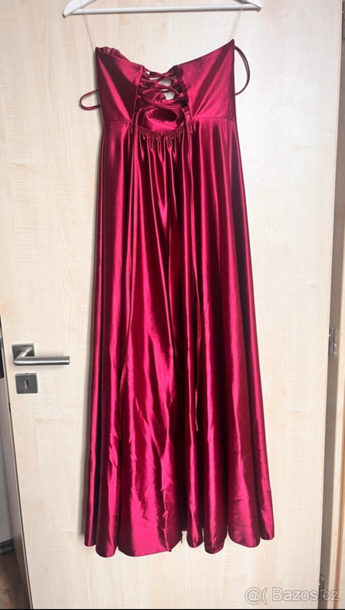 Vínové saténové šaty - 4