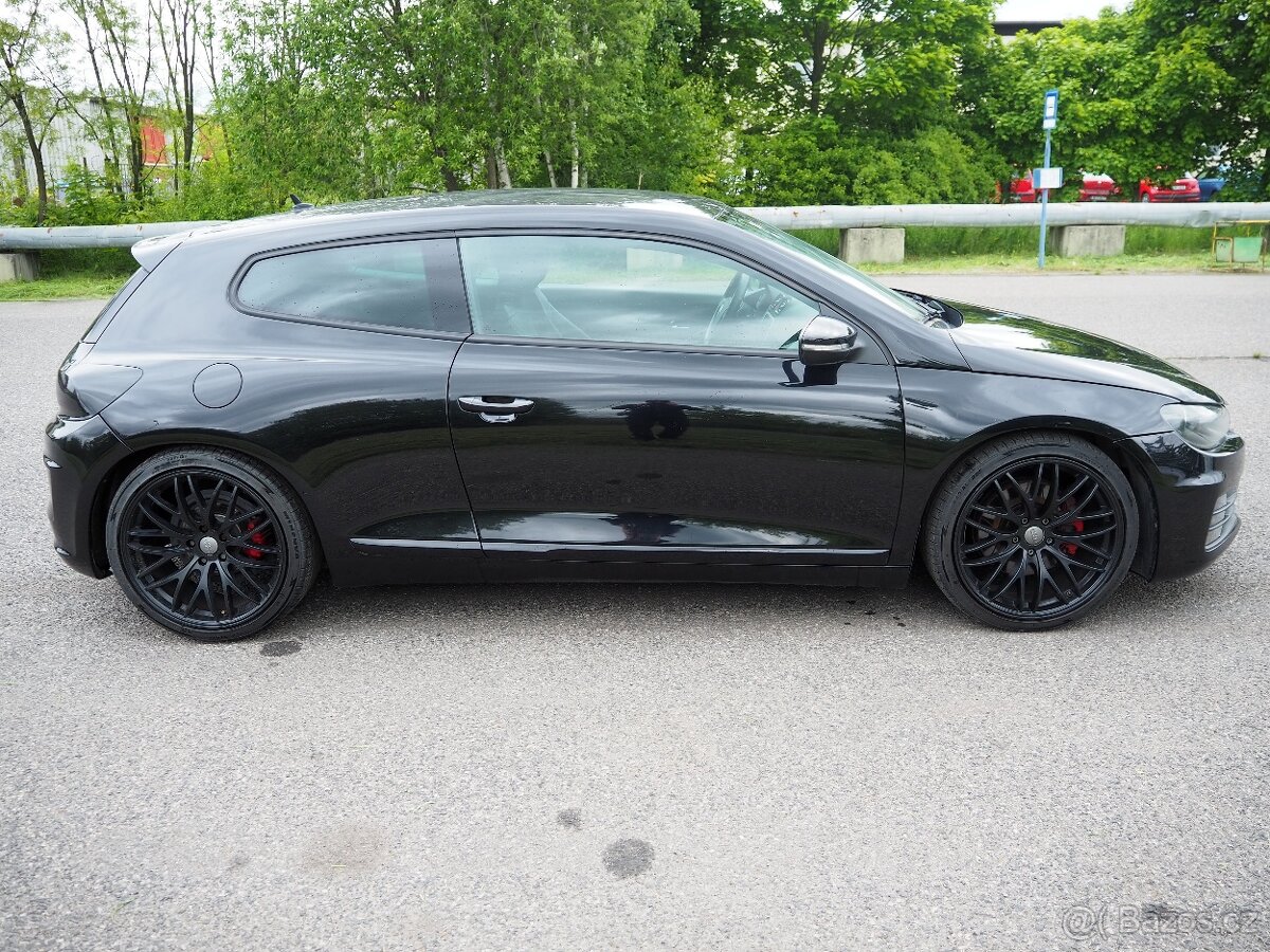 Volkswagen Scirocco 2.0 TSI SPORT 147 KW + CHIP - 4