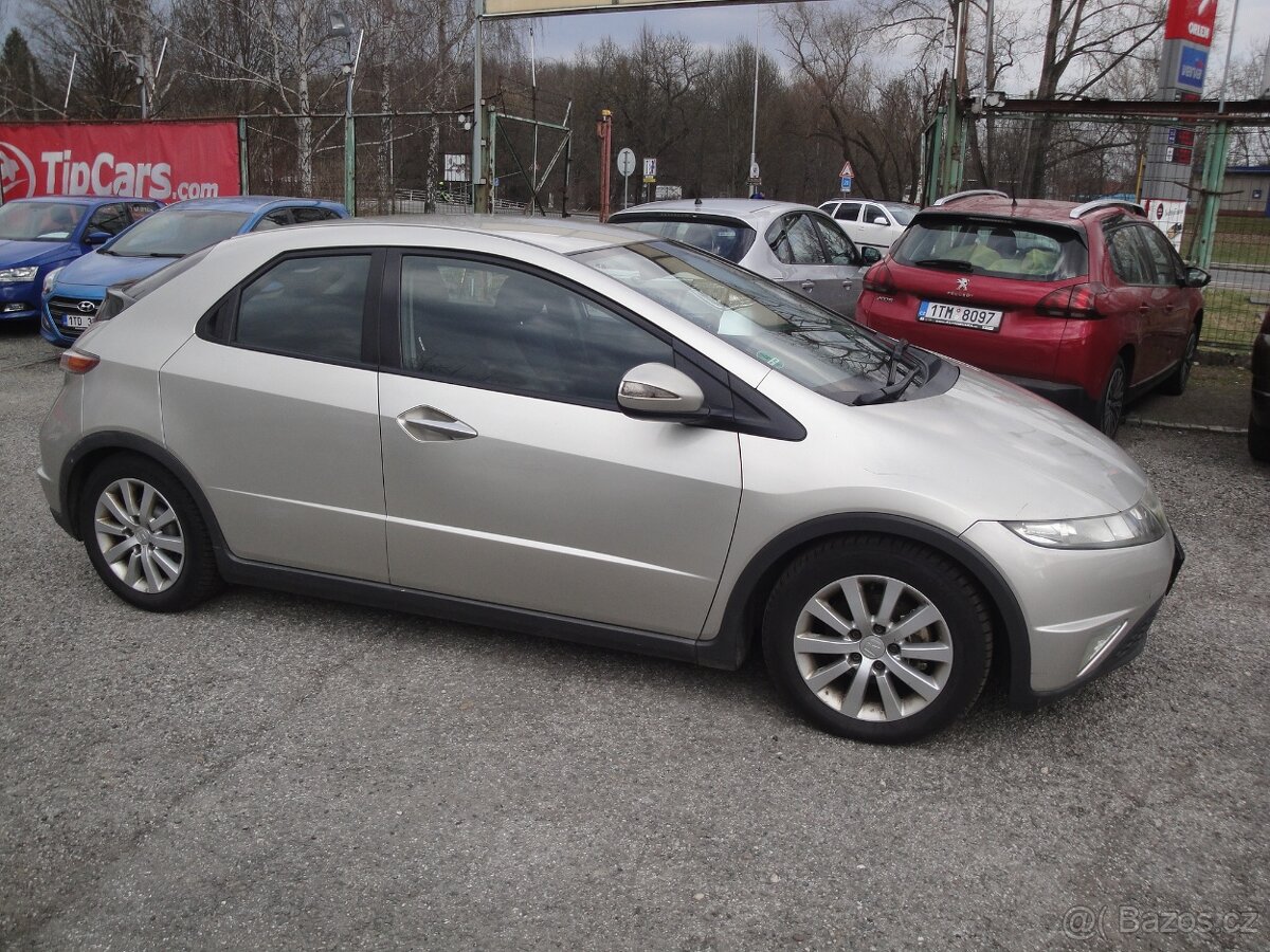 Prodám Honda Civic 2.2,i-CTDi,103kw - 4