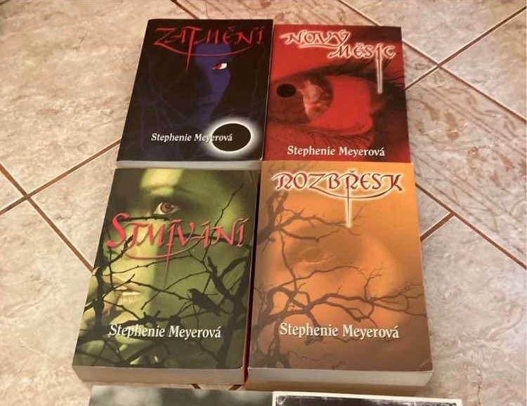 Stephenie Meyer - Stmívání - 4