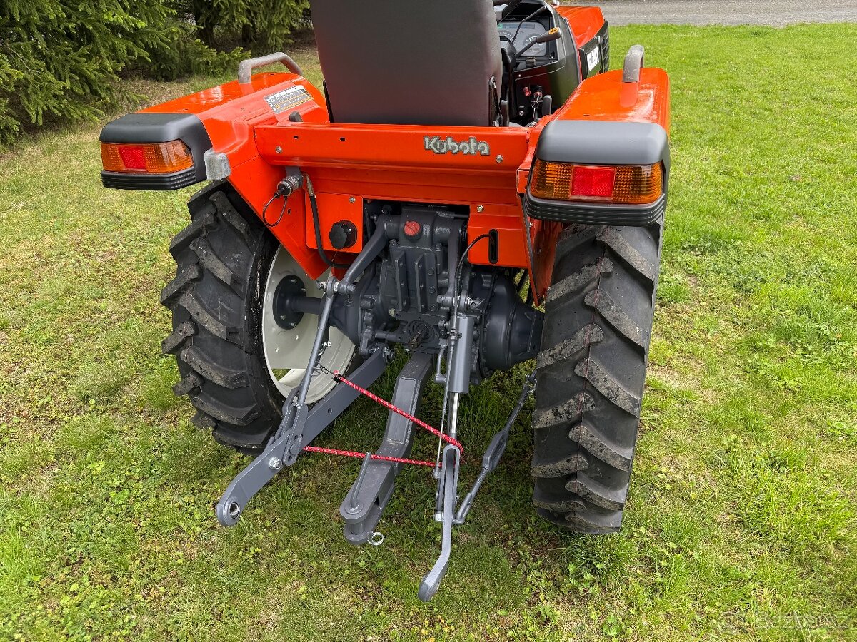 Malotraktor Kubota GL241 Grandel - 4