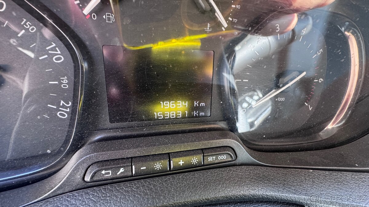 PEUGEOT EXPERT 2017 L2H1 - 4