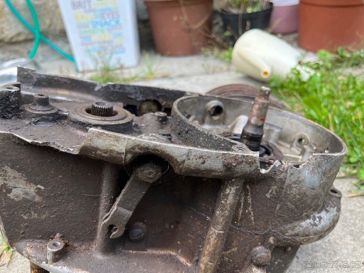 Motor ČZ 125 t - 4