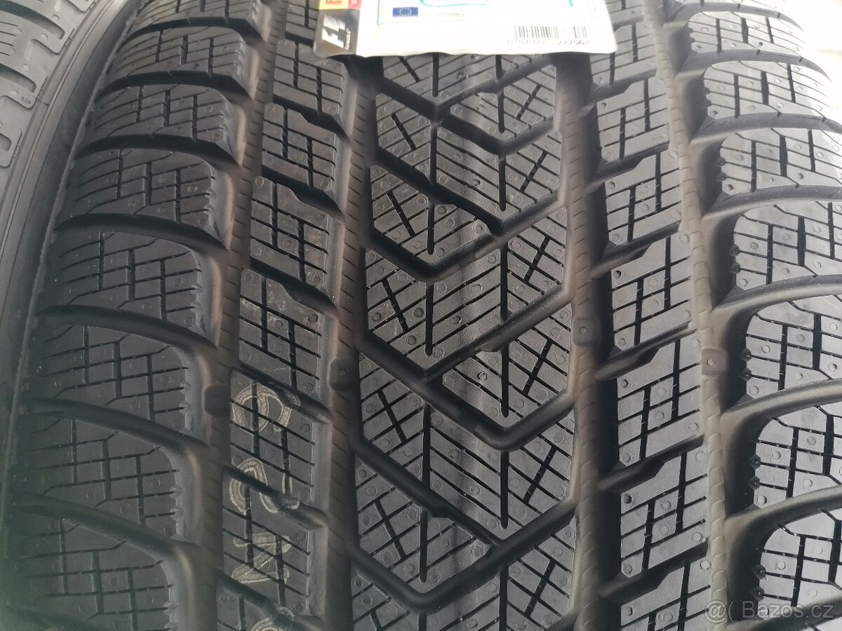 Zimní pneu =295/35 R21= PIRELLI=NOVÉ - 4