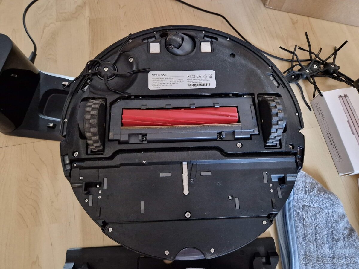 Robotický vysavač Roborock S7 černý s příslušenstvím - 4
