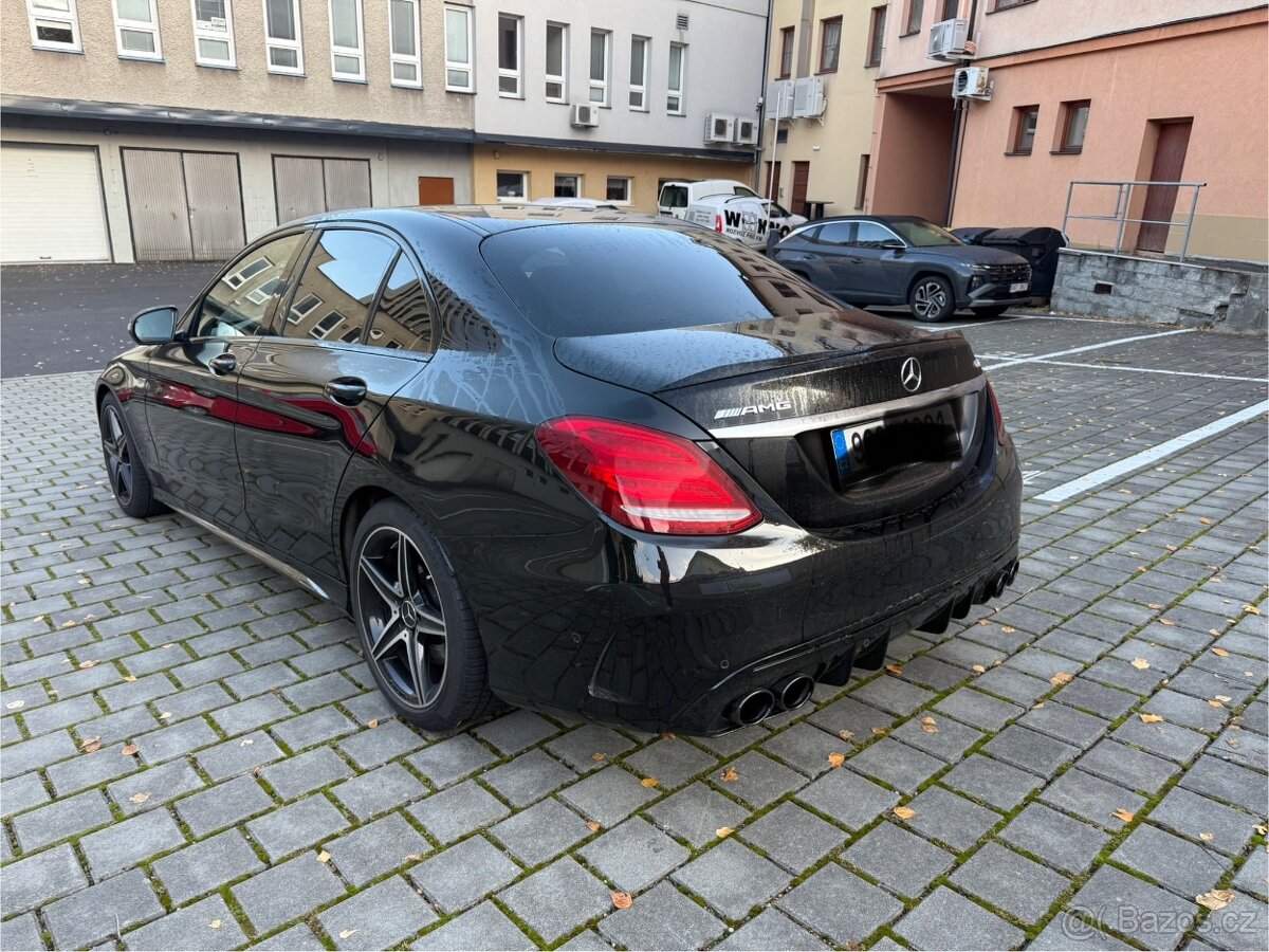 Mercedes Benz AMG C43 Performance - 4