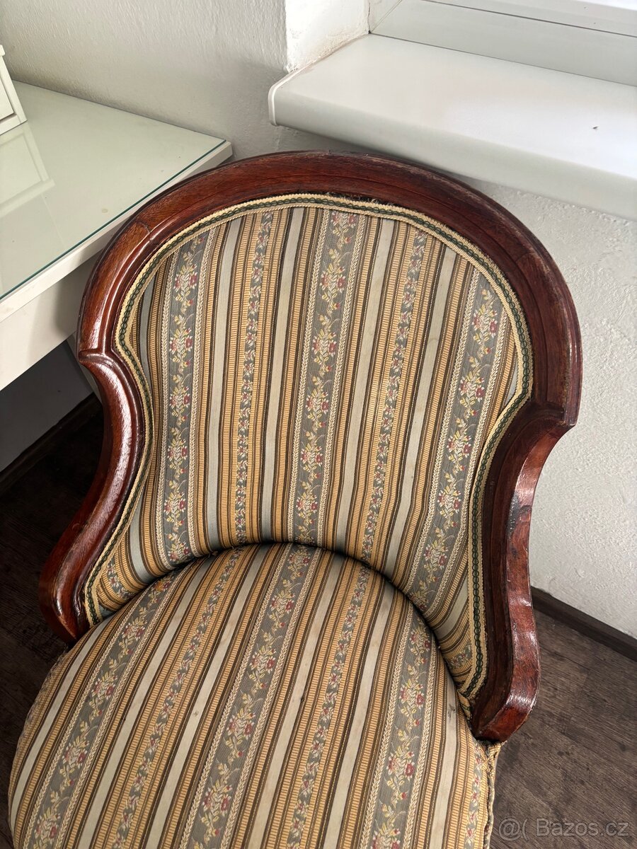 starožitné křeslo - 4