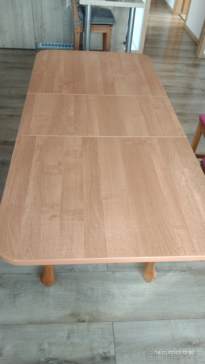 Jídelní stůl - rozkládací + 4 ks židle Ikea Kautsby - 4