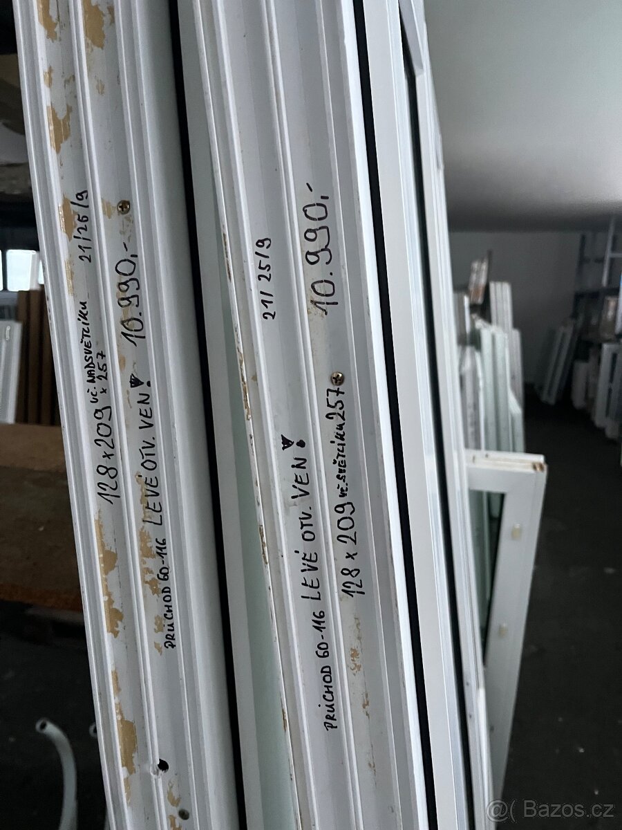 TERASOVÉ PLASTOVÉ DVOUKŘÍDLÉ DVEŘE OTV VEN 128x209-257 - 4