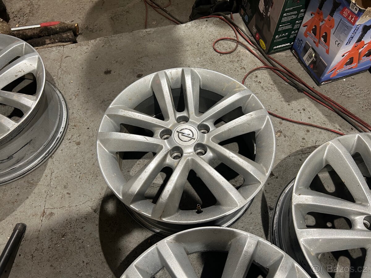 Alu kola Opel - Corsa, Astra atd.. 5x110 R17 - 4