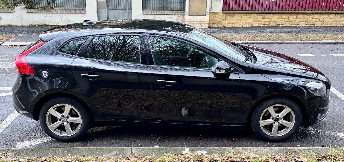 Volvo V40 D2 - 4
