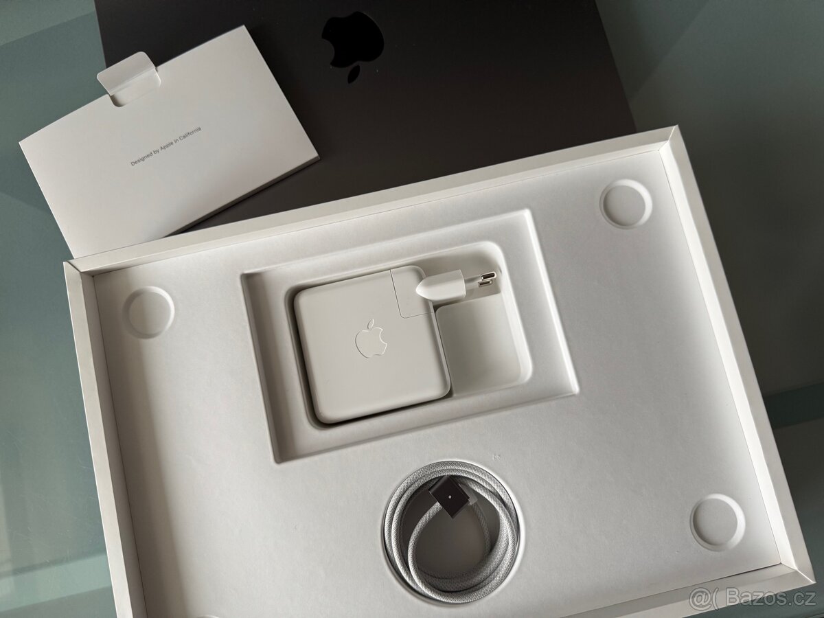 MacBook Air 13,6" – M2, 8 GB, 512 GB, Space Gray - 4