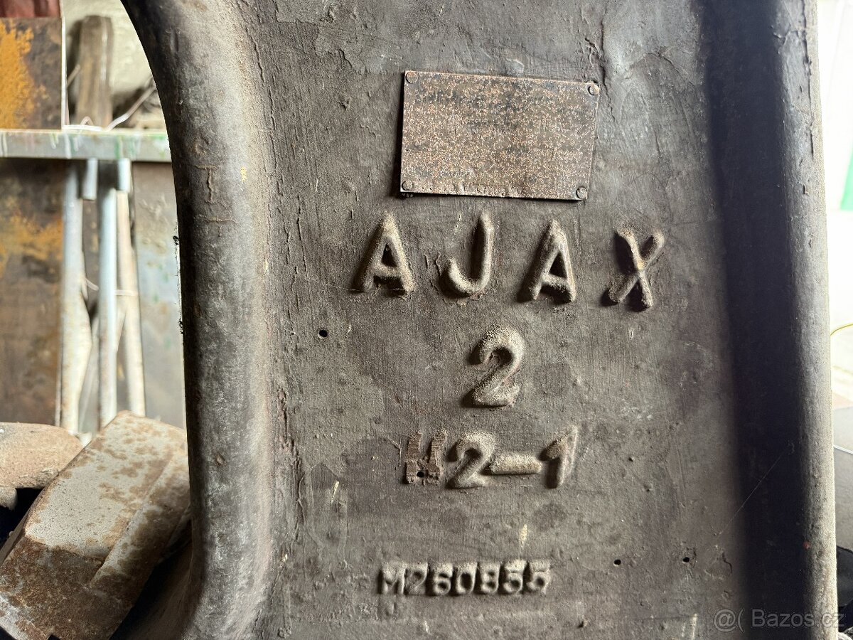 Kovářský buchar AJAX 2 - 4