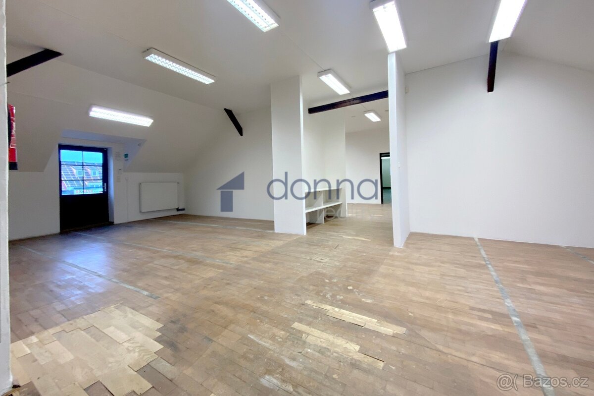 Skladové prostory, plocha 323 m2, Praha 4 - Kunratice, ul. V - 4