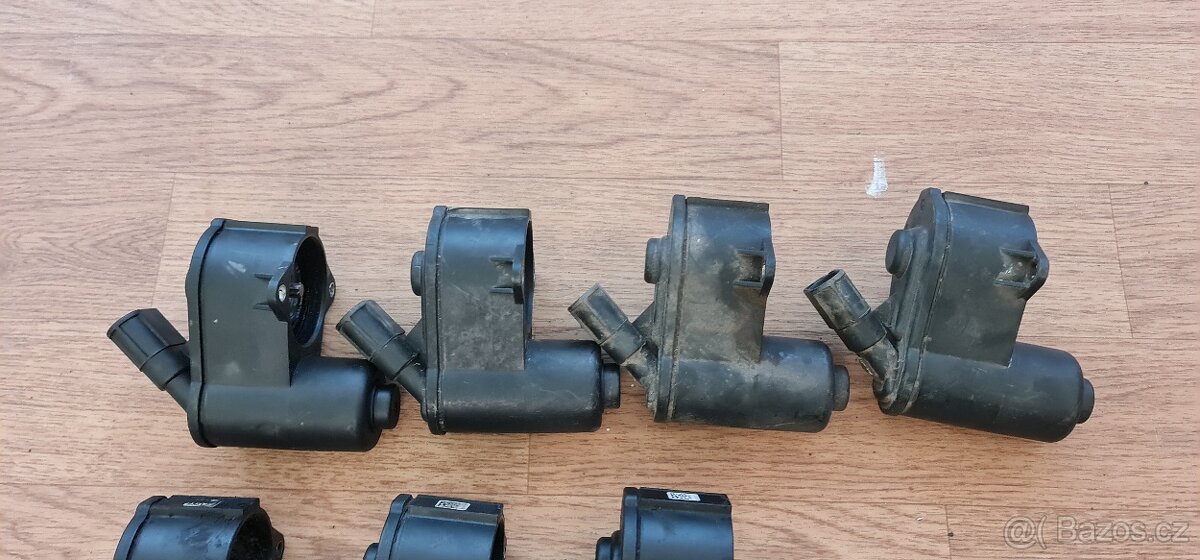 Mororky ruční brzdy VW, Audi - TRW - 16ks - cena za vše - 4