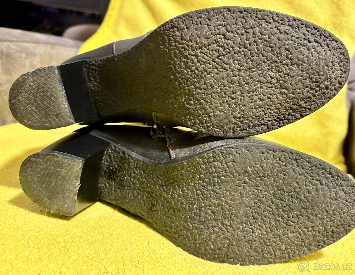 Zimní kotníkové boty zn. Dabio, vel. 38 - 4