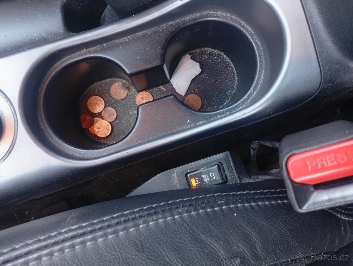 PEUGEOT 4007, CITROEN C-CROSSER SEDAČKY KOŽENÉ VYHŘÍVANÉ - 4