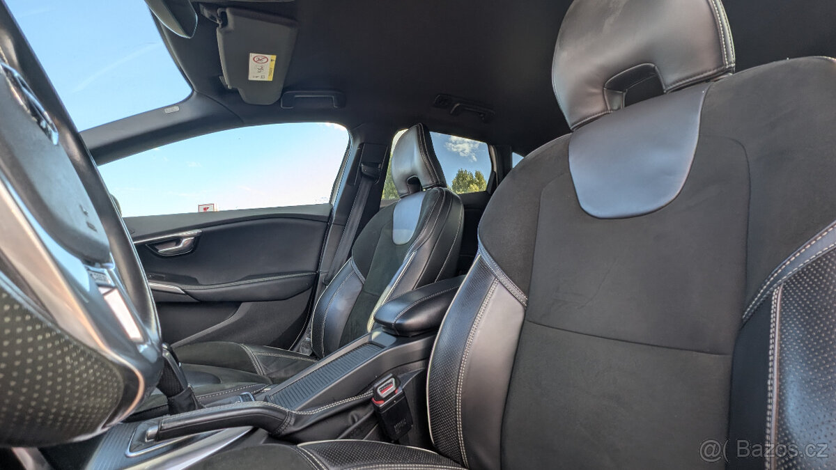 Volvo V40 D3 R-design - 4