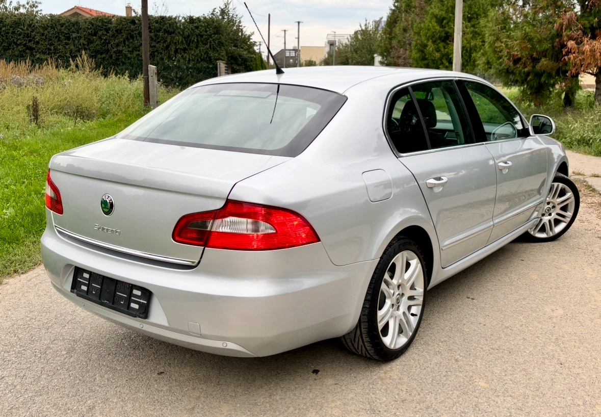 Škoda Superb 1.9 TDI Bez Dpf Elegance Liftback - 4