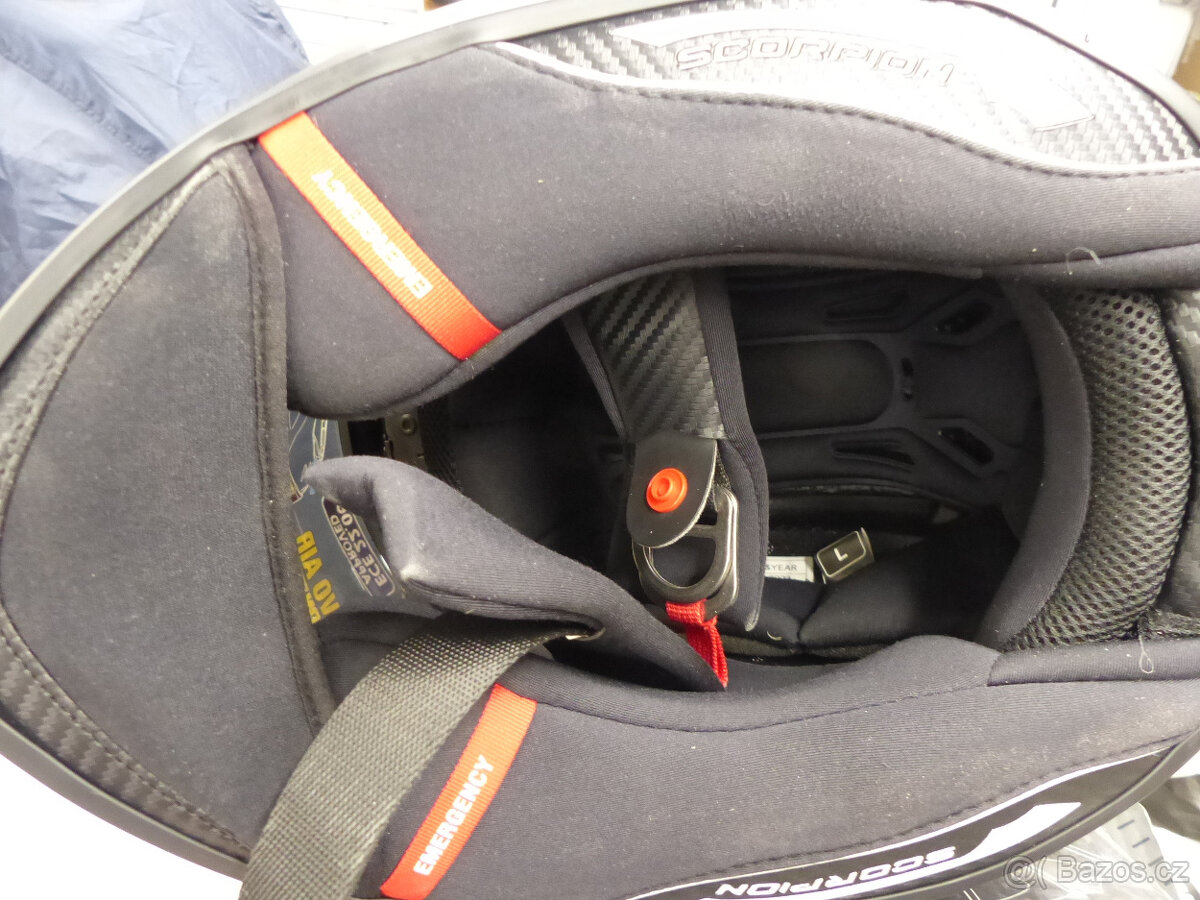 Nepoužitá přilba scorpion - 4