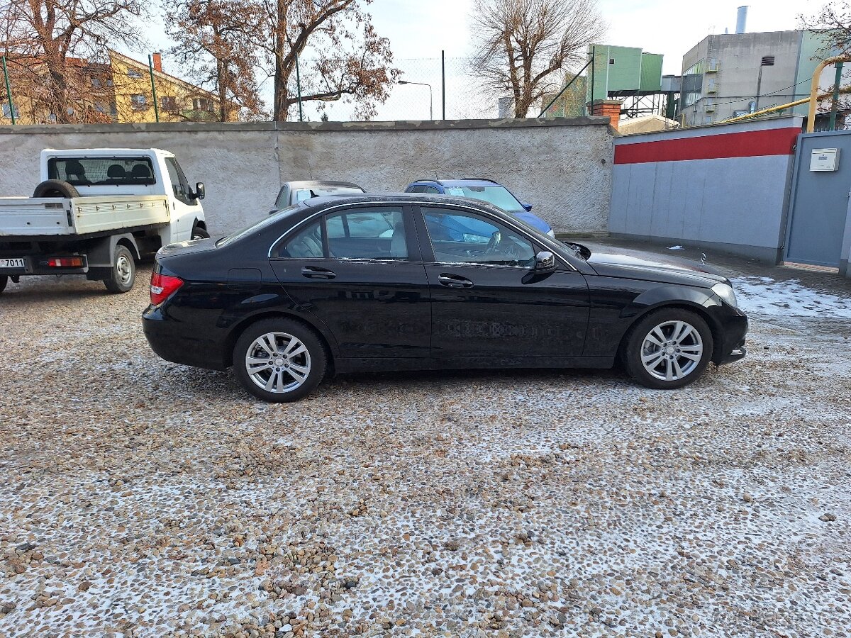 Mercedes-Benz C180 CDi 80KW Classic - 4