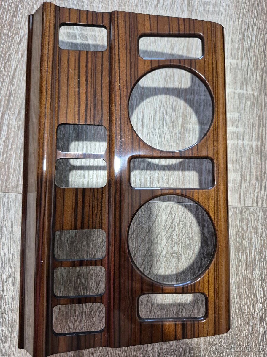 Mercedes Benz W124 dekor - 4