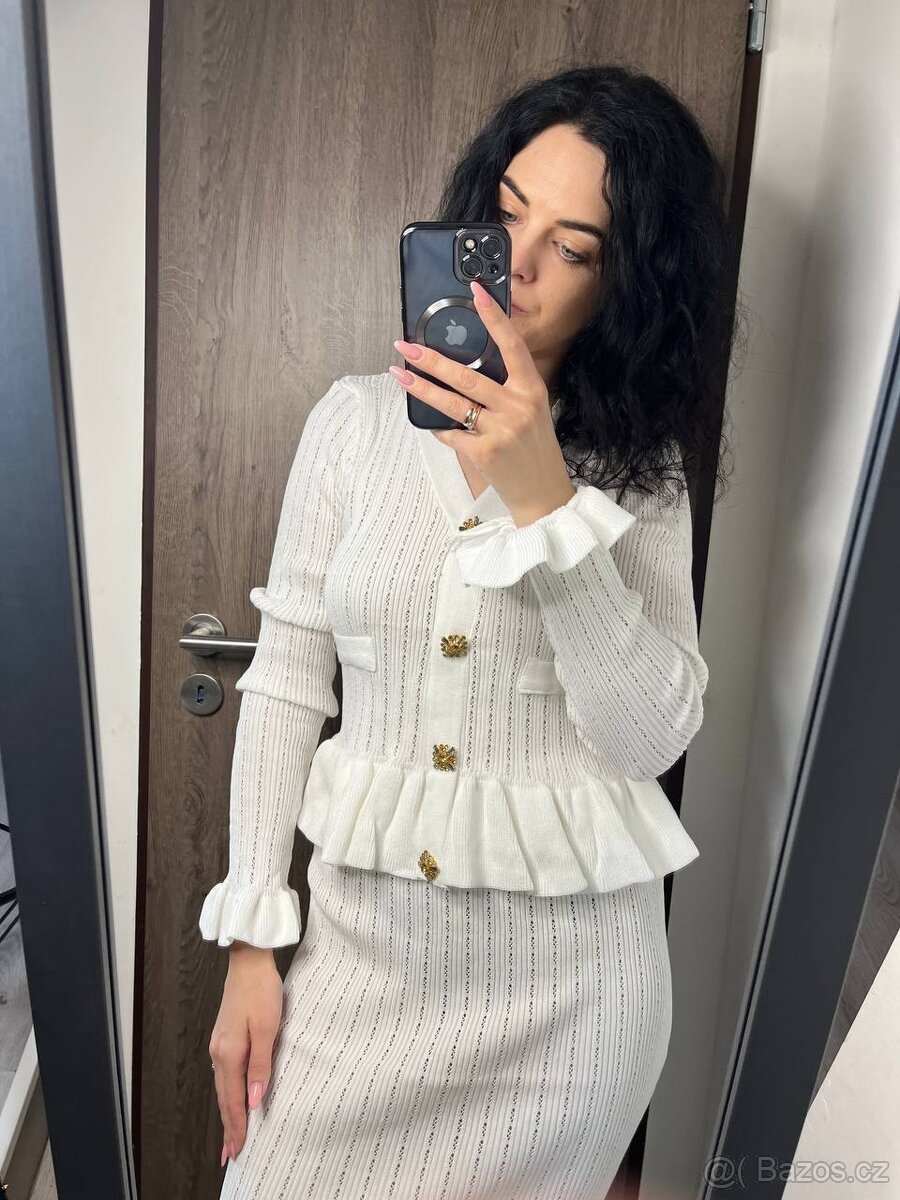 Elegantní dámský set - 4