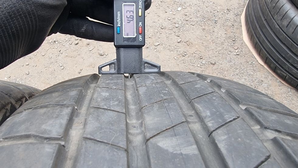 Letní pneu 215/55/17 Bridgestone - 4