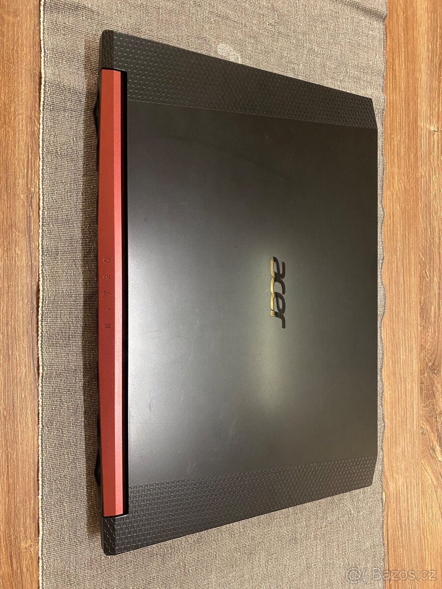 Acer Nitro AN515-43 - 4