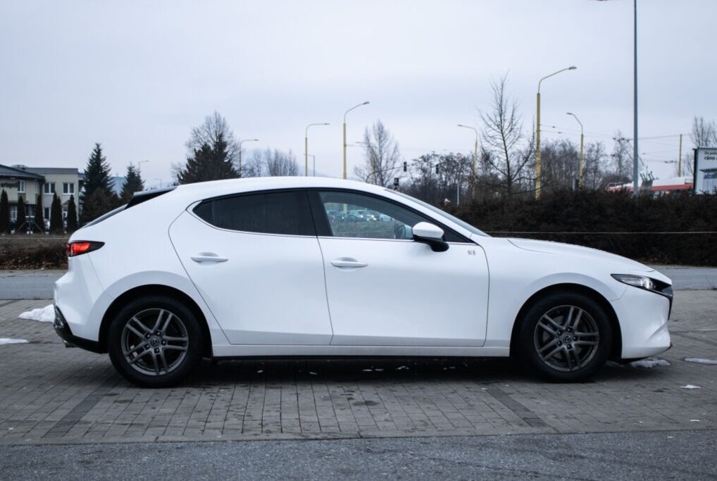 Mazda 3 90kW (2020). - 4