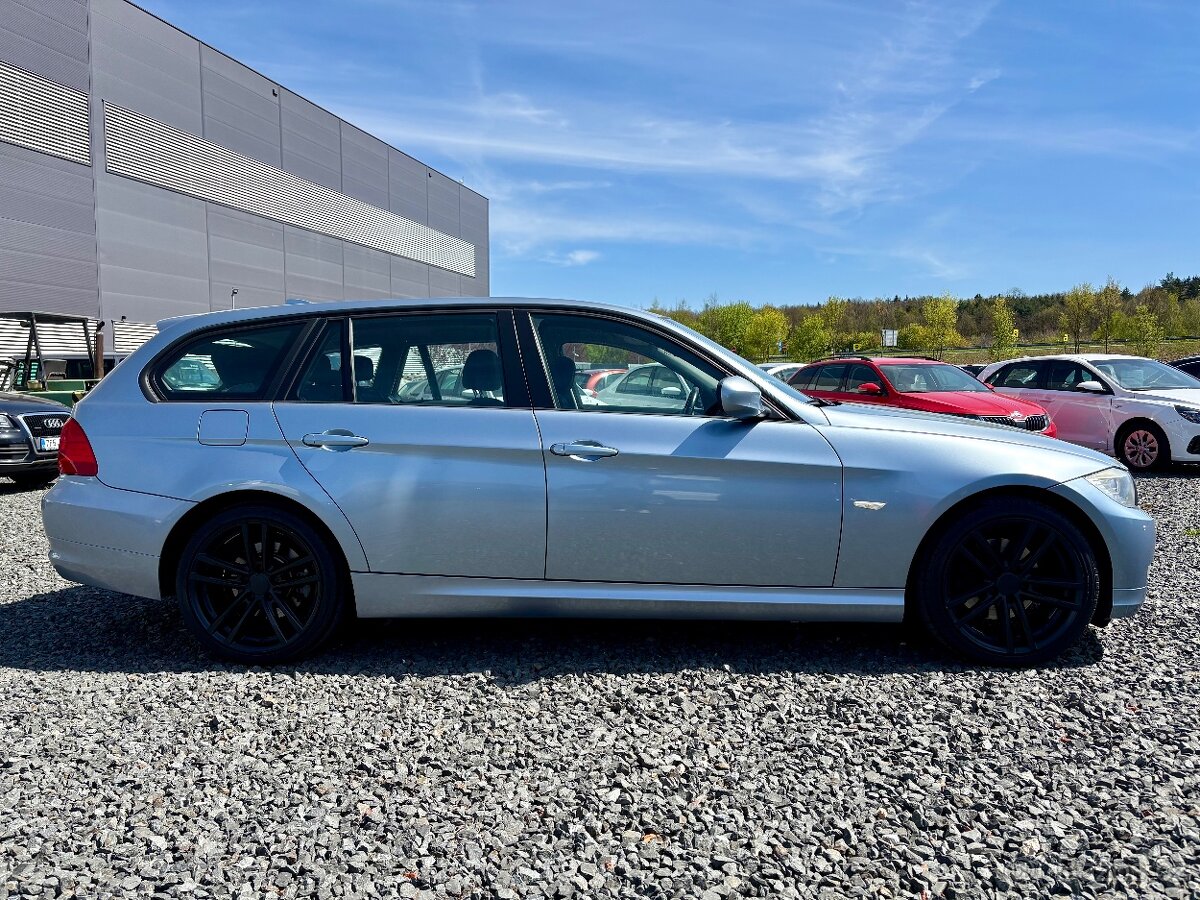 BMW 320i combi 125kw - 4