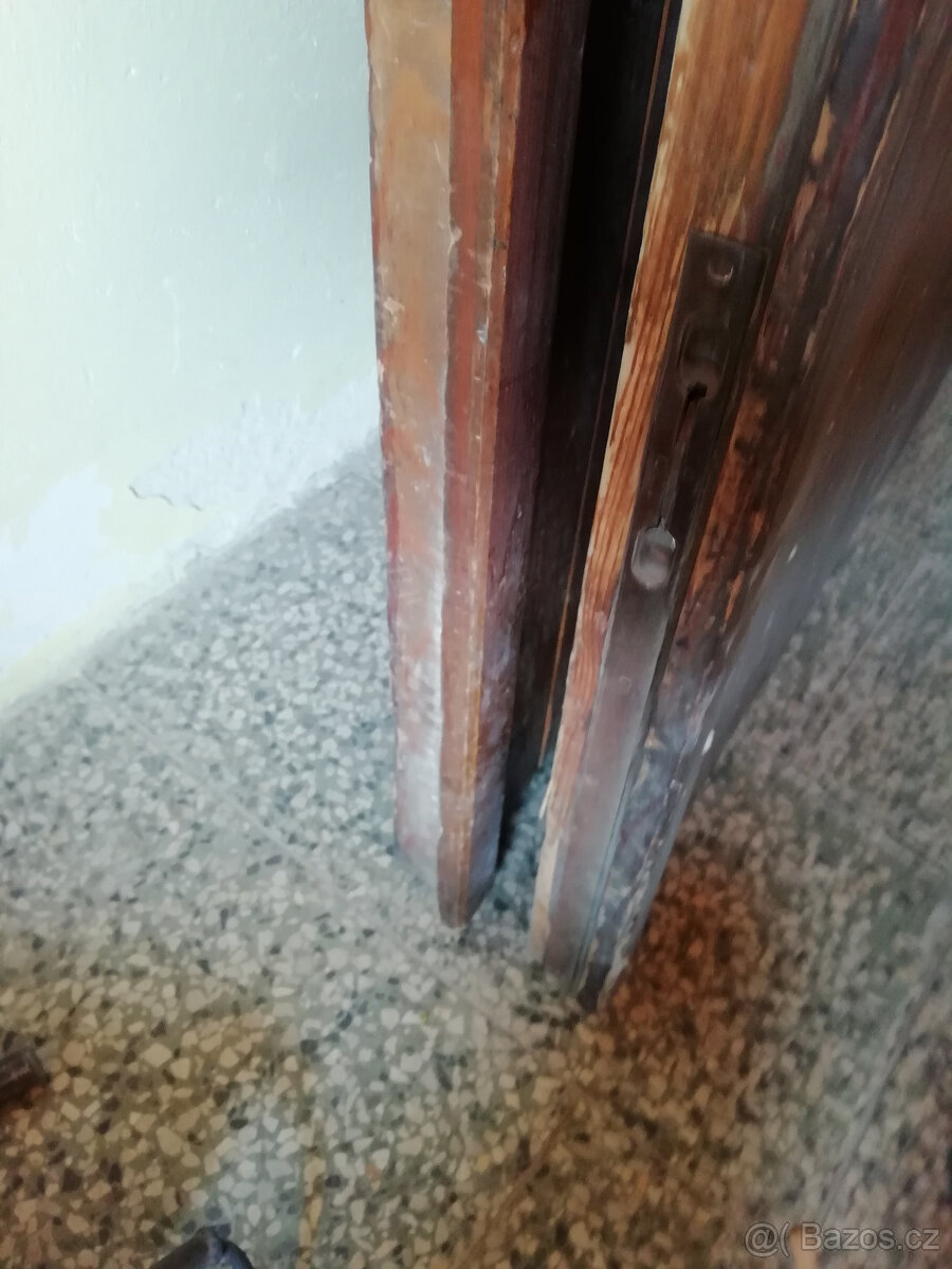 +Prodám dřevěná vrata a dveře - 4