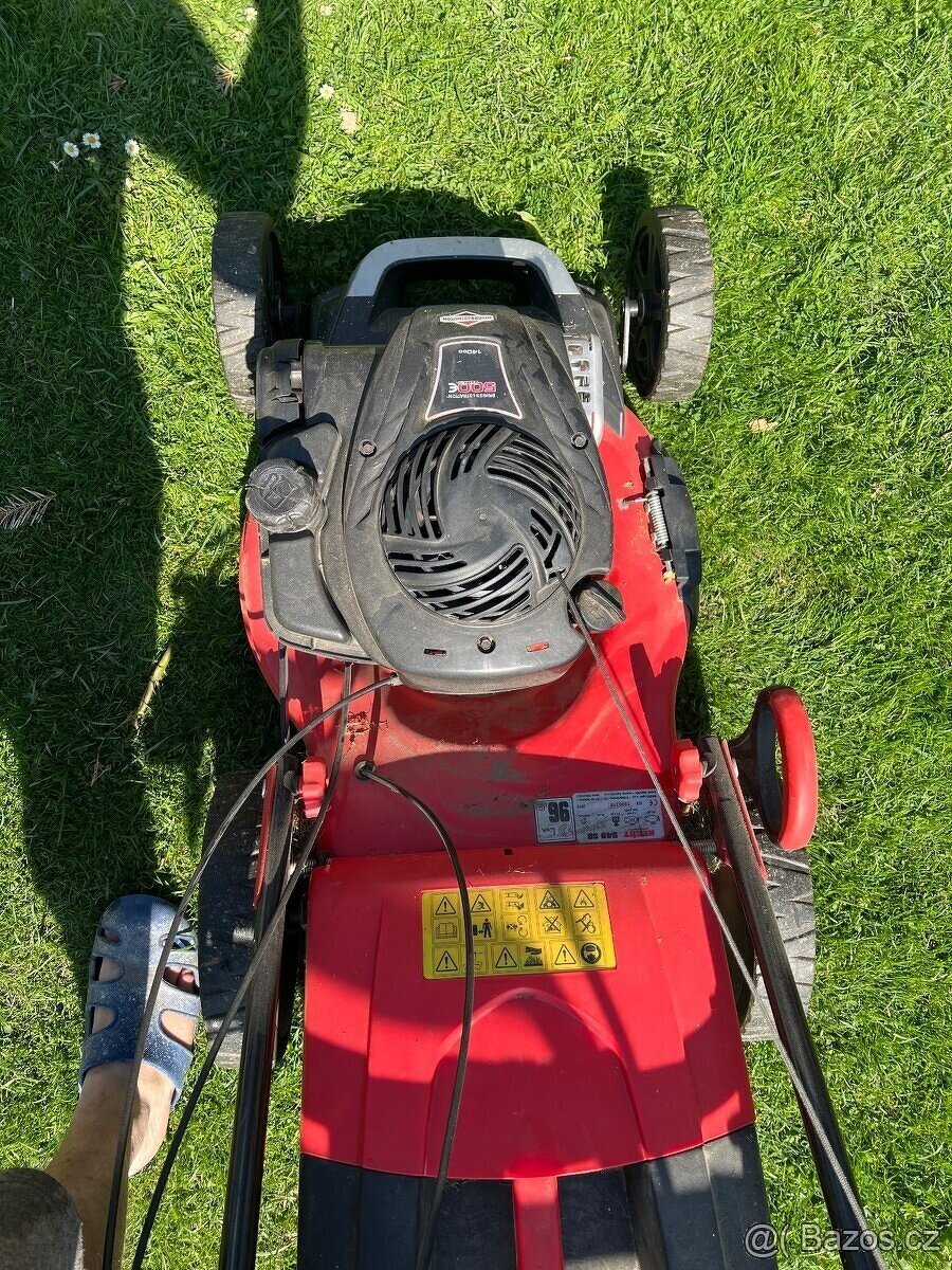 Sekačka HECHT s pojezdem Briggs & Stratton - 4