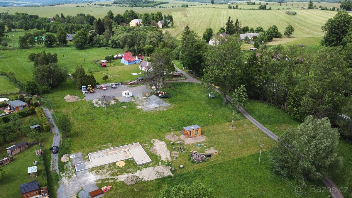 Prodej stavebního pozemku 1915 m², Staré Město - 4