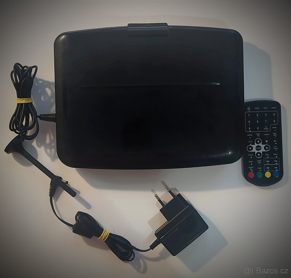 TV (DVB-T2 - H.265) / DVD / USB flash / SD karta / HDMI - 4