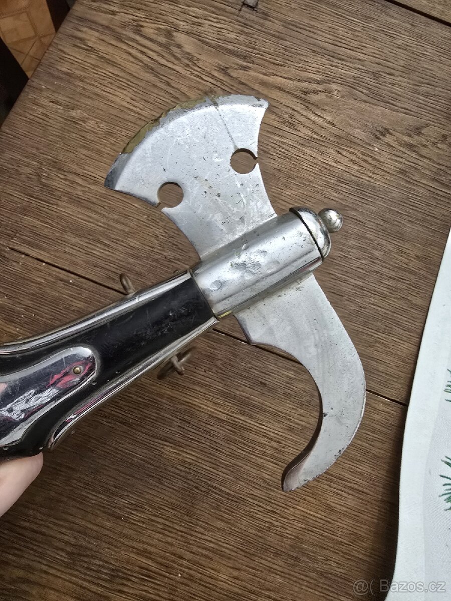 VELITELSKA HASIČSKÁ SEKERA - 4