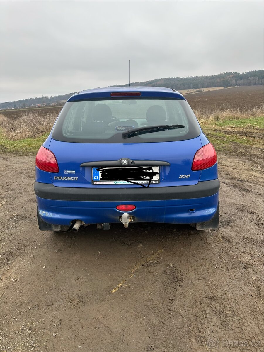 Peugeot 206 1.1 benzín - 4