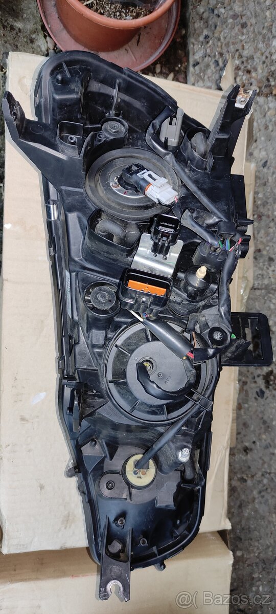 Mitsubishi Lancer přední světla. - 4