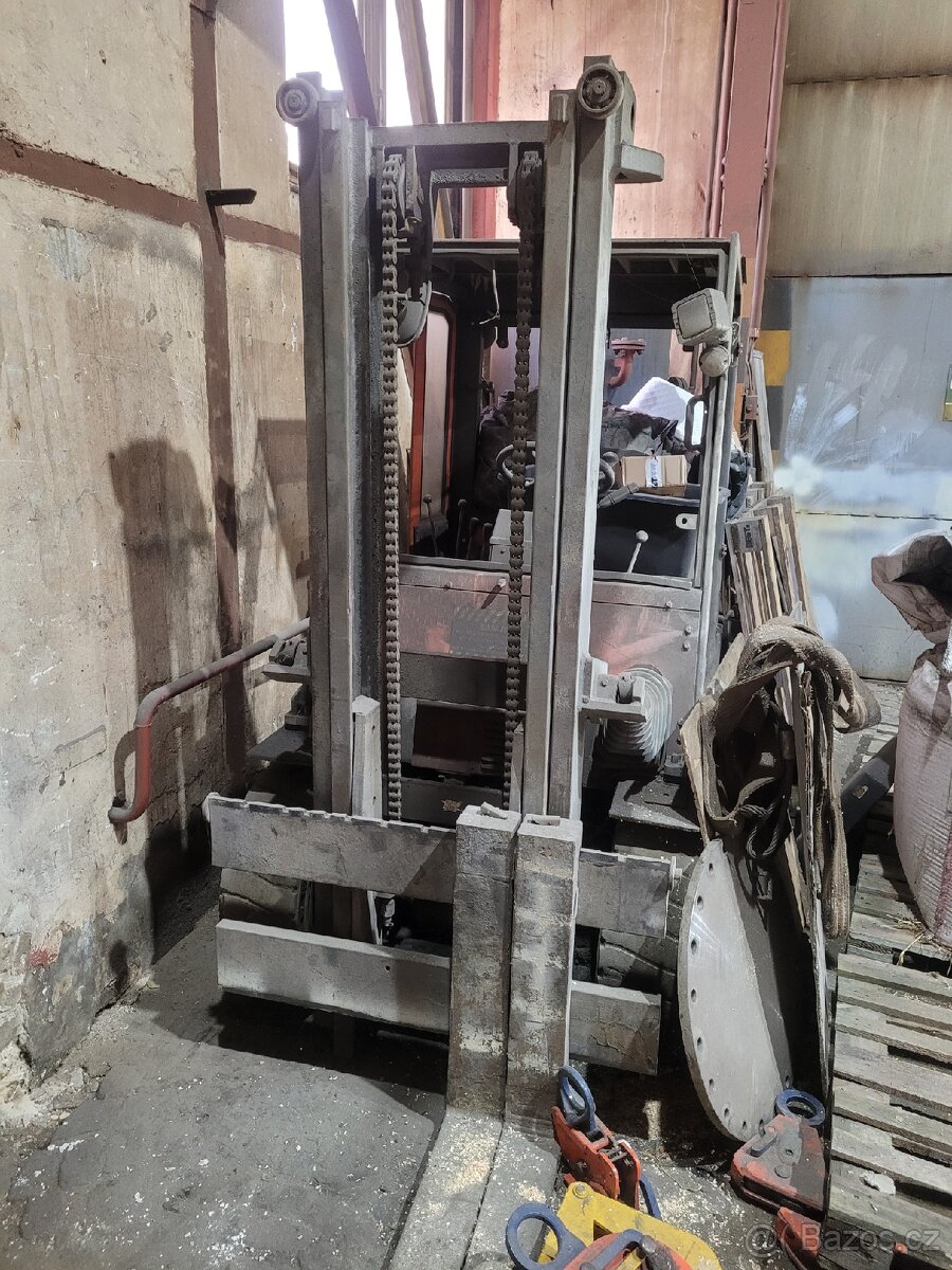 Vysokozdvižný vozík DESTA 32B - 4