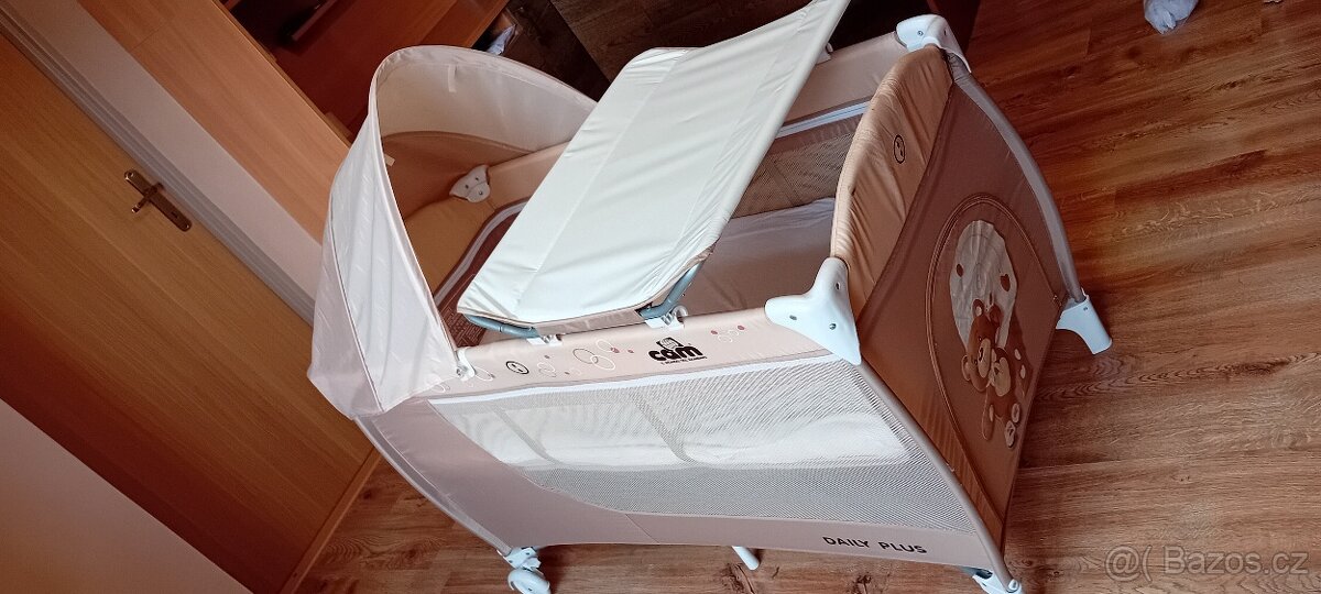 Přenosná, skládací postýlka - 4