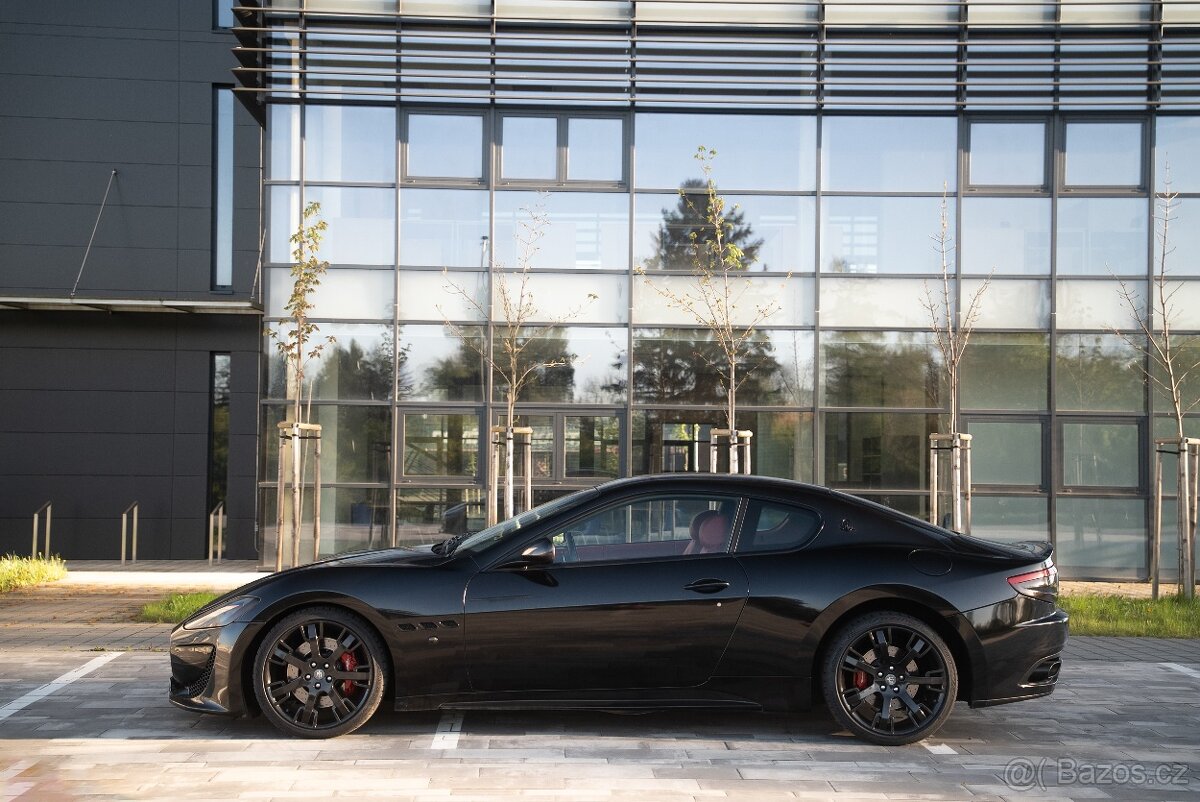 Maserati GranTurismo S - 4
