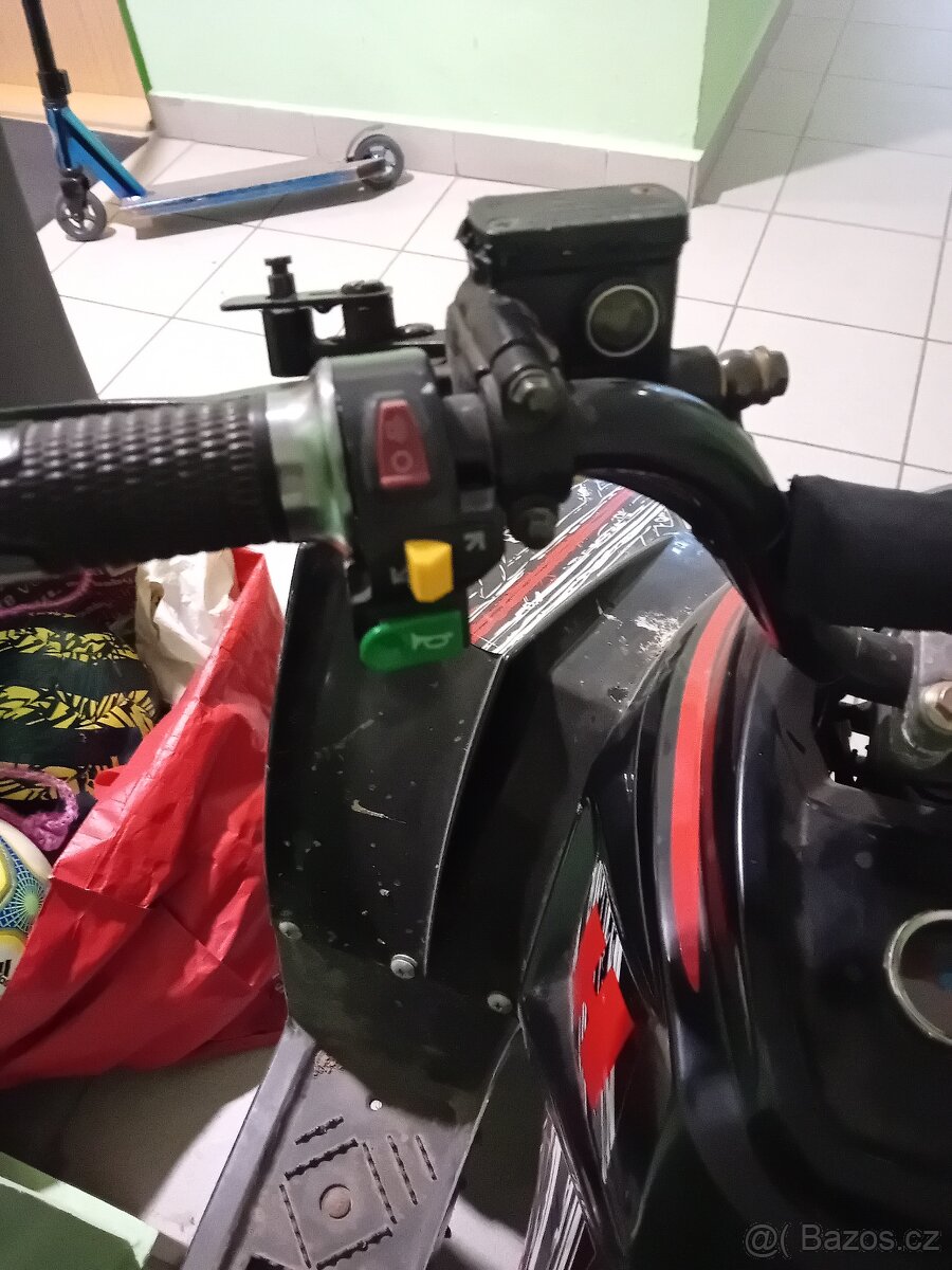 Dětská elektrická čtyřkolka