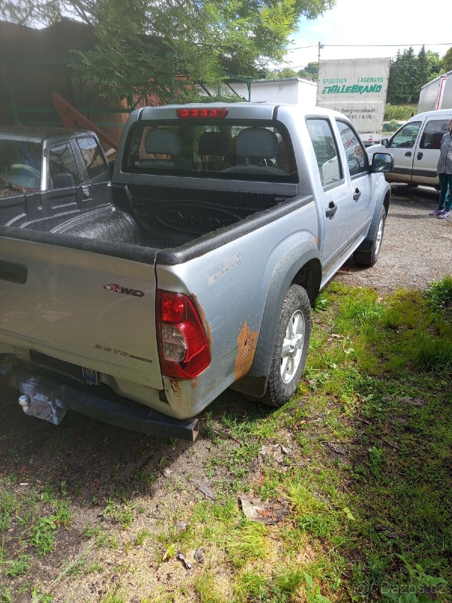 Isuzu D-max