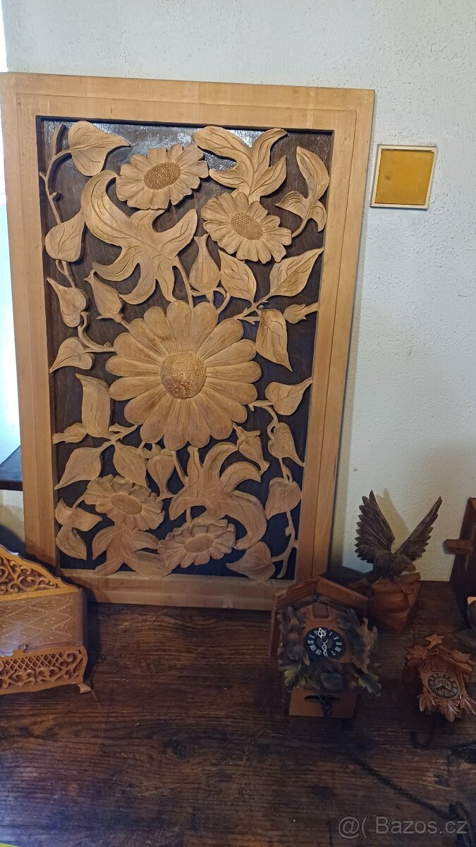 dřevěna vyřezavana polička - 4