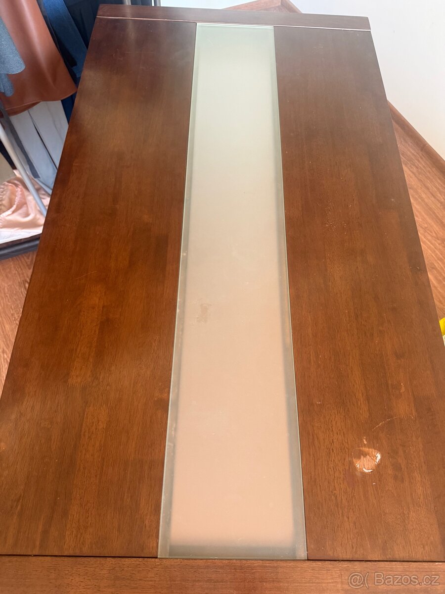 Jídelní stůl se židlemi - 4
