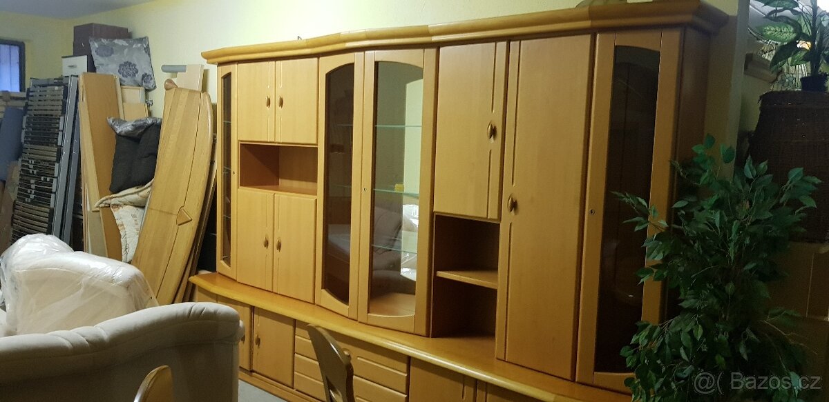 PRODÁM OBYVACI STĚNU -MASIVNÌ OLŠE - 4